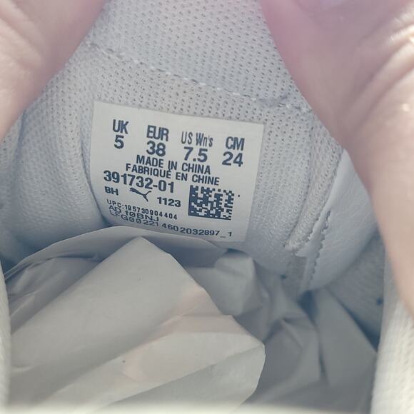 Puma carina 391732-01 white gold womens size 7.5 - Picture 10 of 10